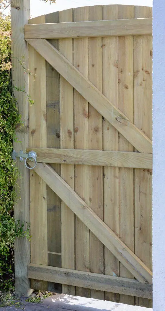 Grange Arched Featheredge Gate AFG6 900mm wide x 1850mm high